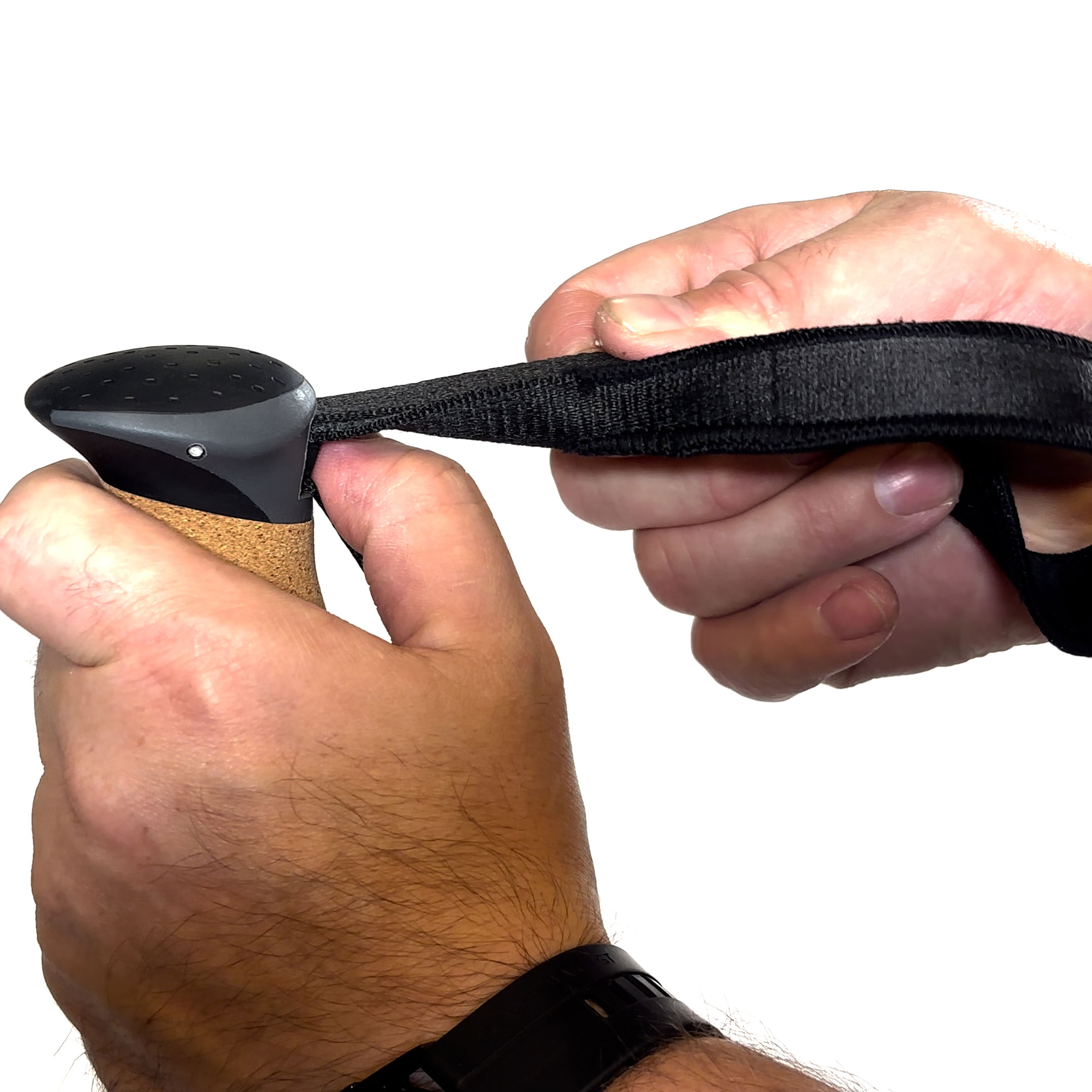 1. Place the hands in the starting position. When you pull the strap the small plastic piece will follow and release the band.